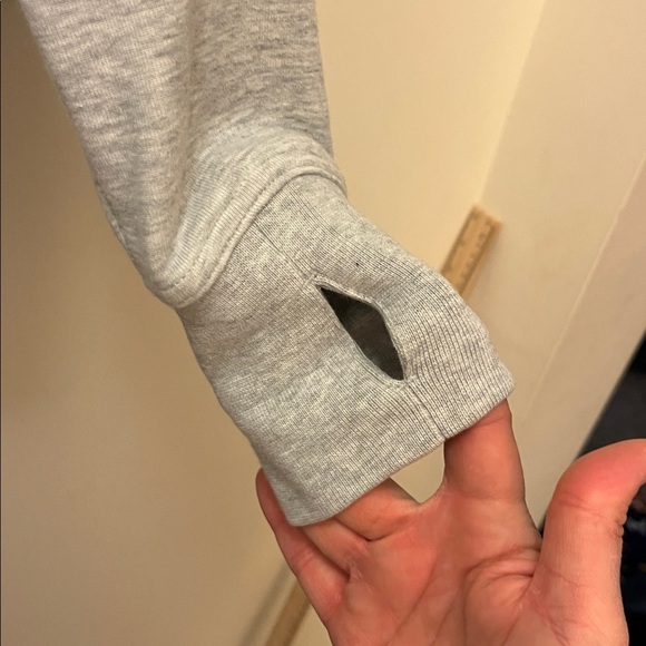 GAP fit Light Gray Zip-Up Hoodie size large - Picture 4 of 9